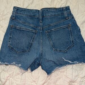 Madewell Curvy Perfect Jean Shorts size 24